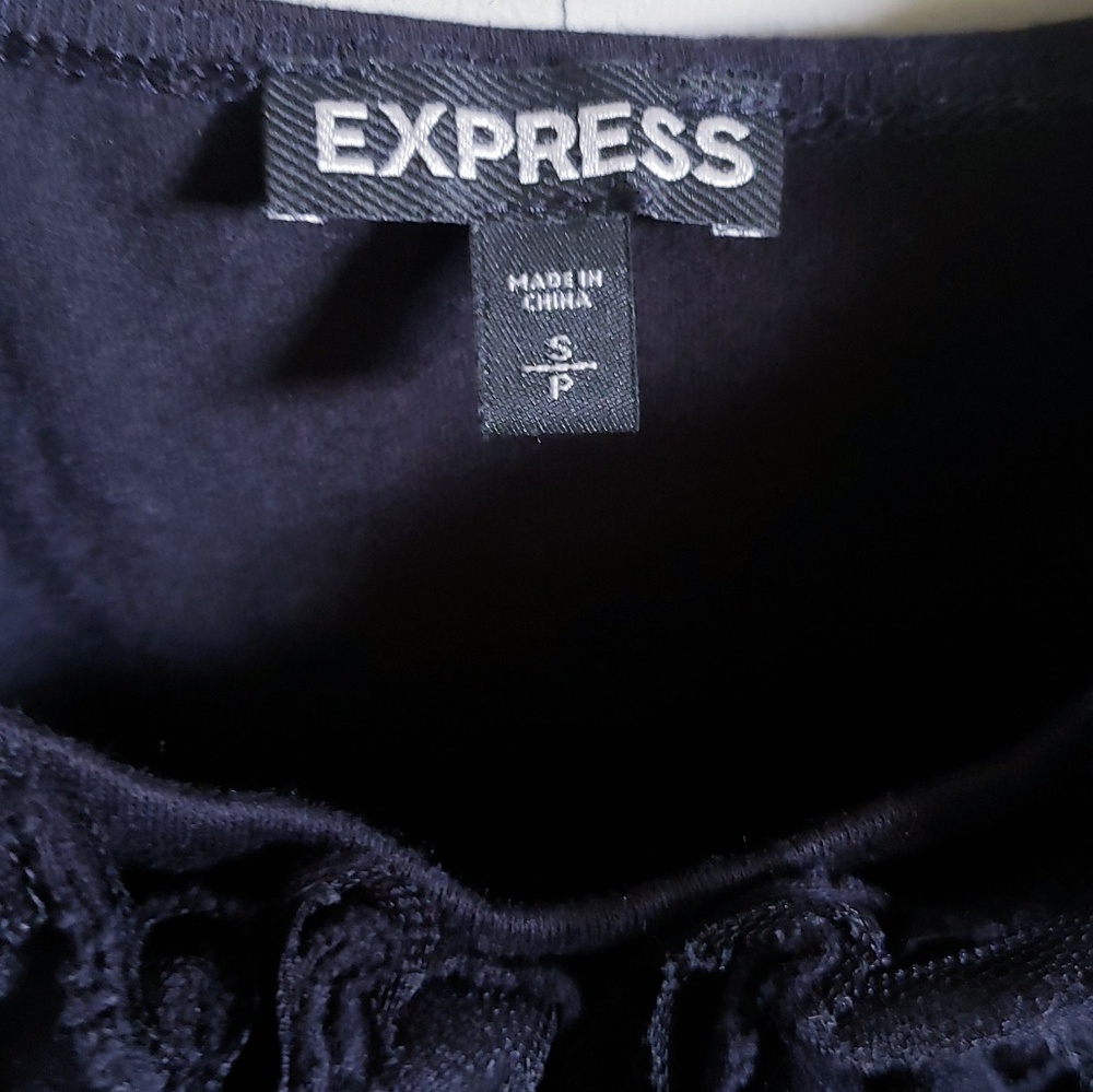 Express High Low Ruffle Tank - Picture 3 of 6